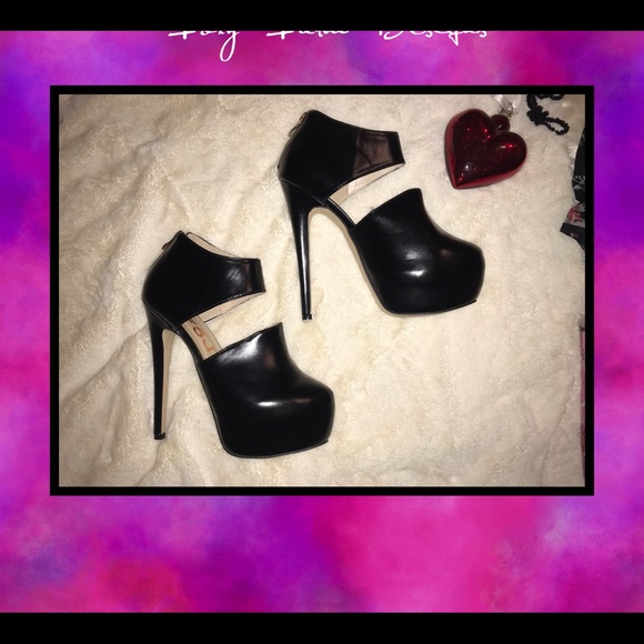 f5j nwot black platforms w/ zipper 6 1/2. - Picture 3 of 11